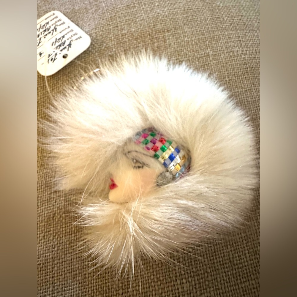 NEW NOS Vintage 1980s Fur Trimmed Woman Profile Face Brooch Key Chain Ring Charm